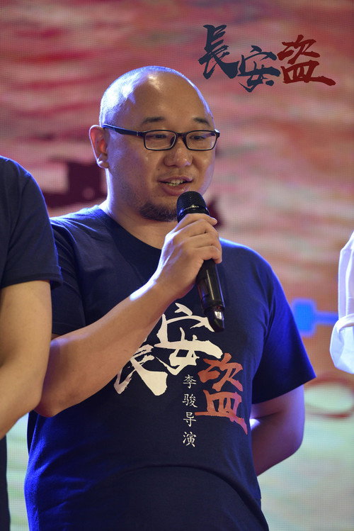 Photo of Xiaoyang Ding, Writing