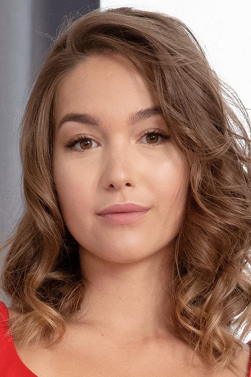 Photo of Mia Piper, Acting