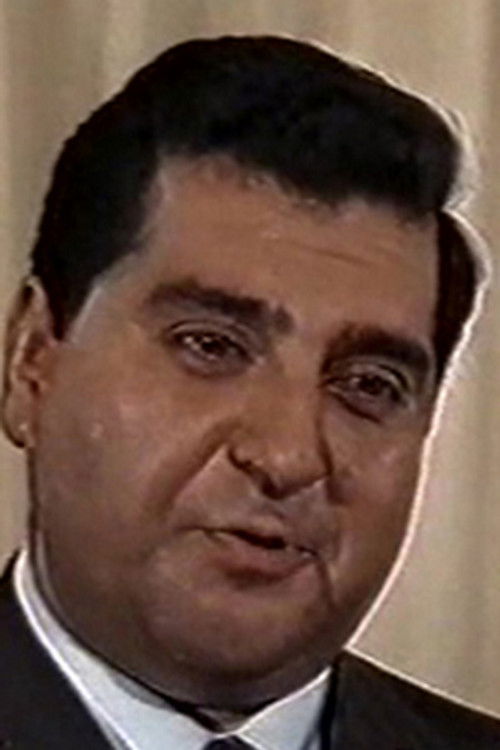 Néstor Garay profile