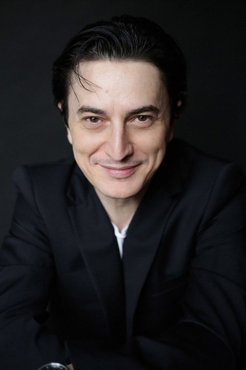 Photo of Zuriel de Peslouan, Acting