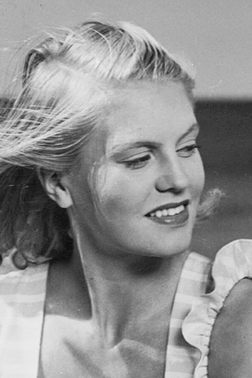 Photo of Amy Aaröe, Acting