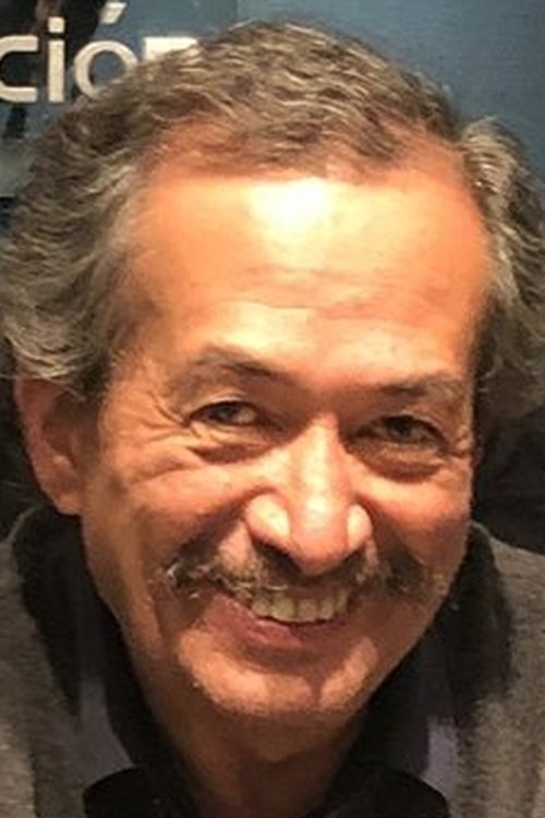 Photo of Erando González, Acting