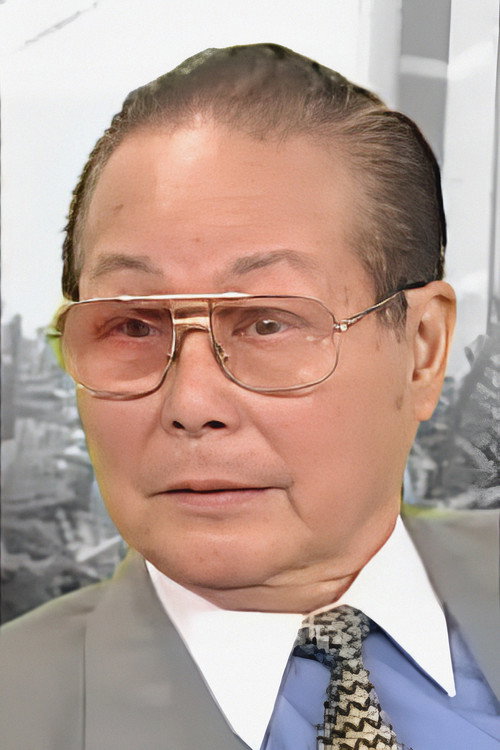 Photo of Lee Ngo, Writing