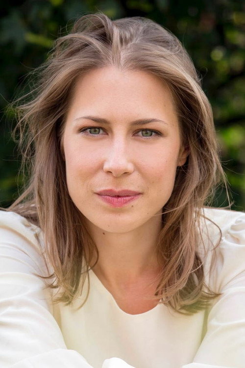 Photo of Esther Maria Pietsch, Acting
