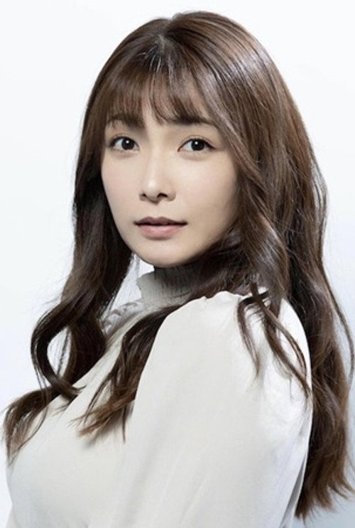 Erica Tonooka profile