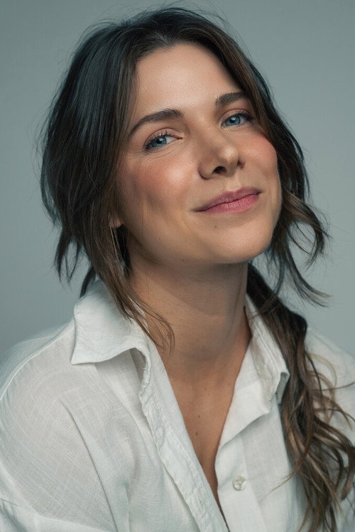 Photo of Ana Di Falco, Acting