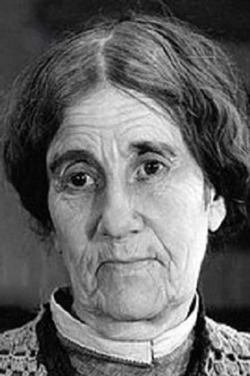 Photo of Mai Wells, Acting