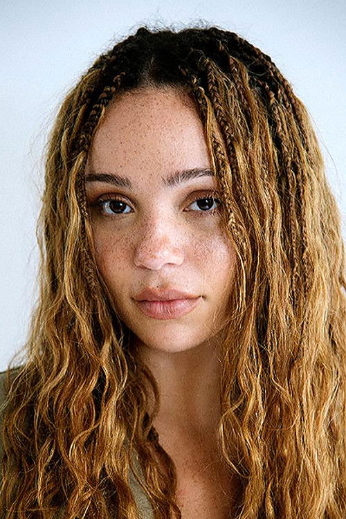 Letícia Vieira profile