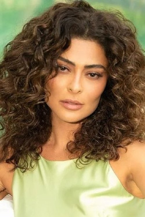 Juliana Paes profile