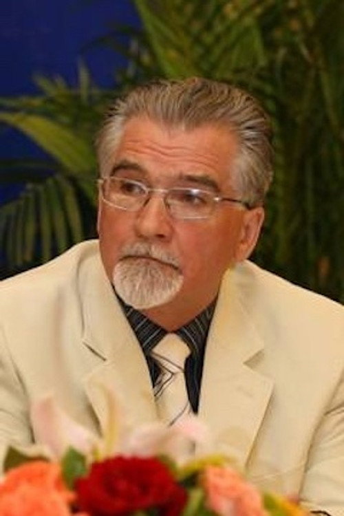 Photo of 山鹰, Acting
