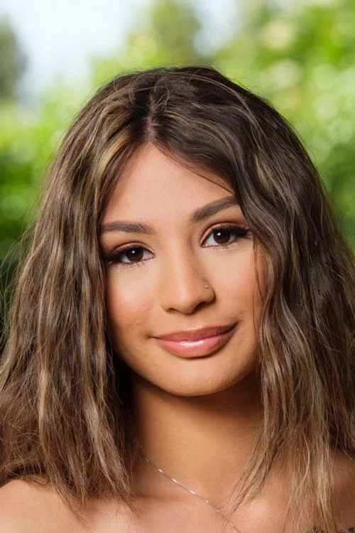 Photo of Nina Nieves, Acting