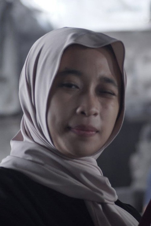 Photo of Nuni Noviani, Writing