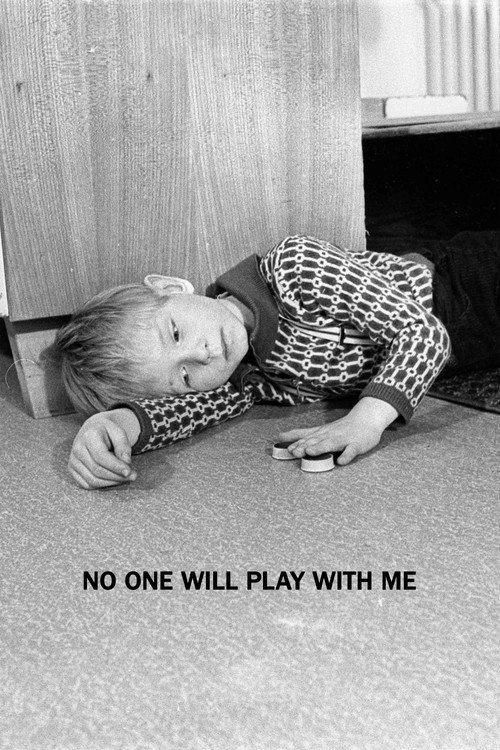 Movie poster for No One Will Play with Me (1976)