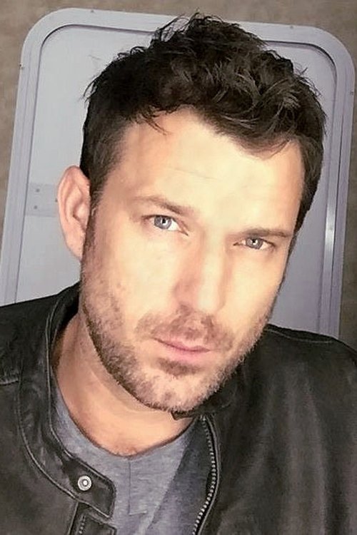 Wil Traval profile