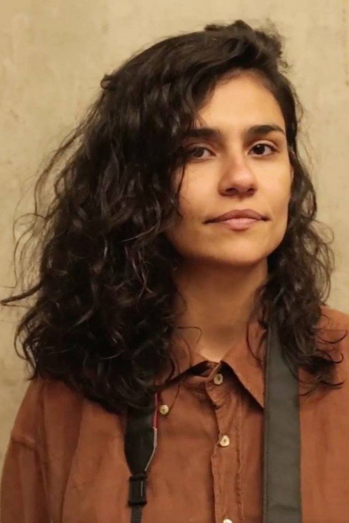 Photo of Pétala Lopes, Camera