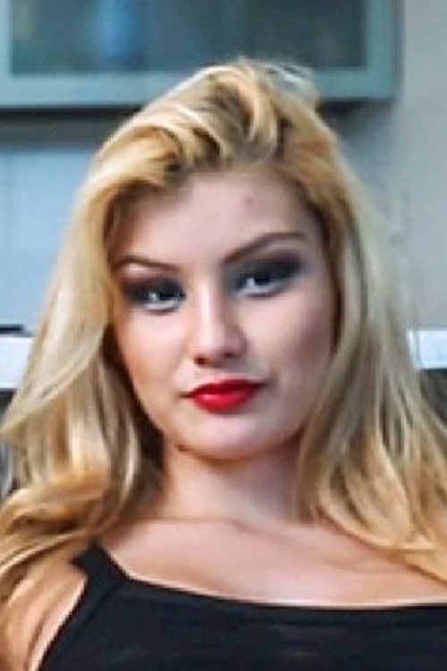 Photo of Valentina Bolivar, Acting