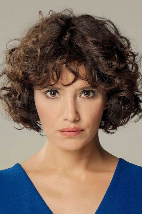 Nehir Erdoğan profile