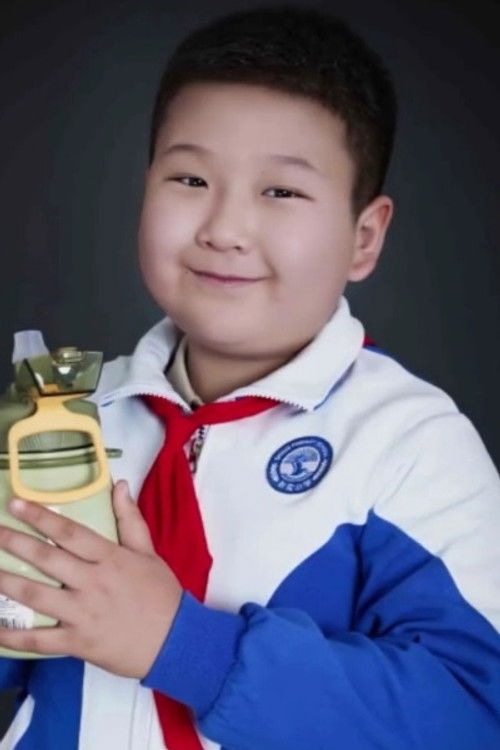 Huang Hongzheng profile