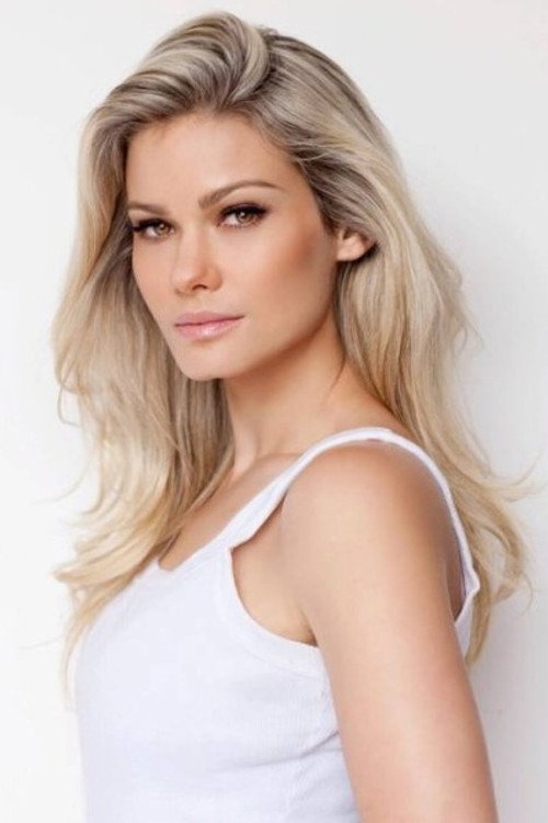 Photo of Karen Junqueira, Acting