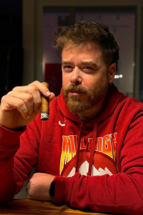 Miguel Granados profile