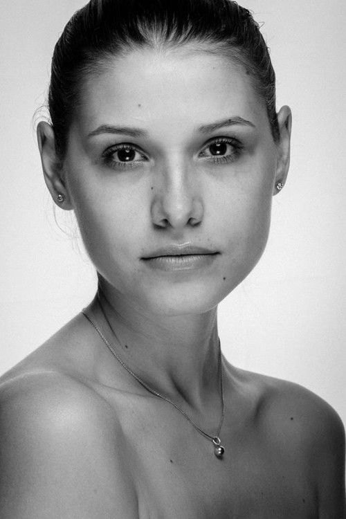 Ioana Picoș profile