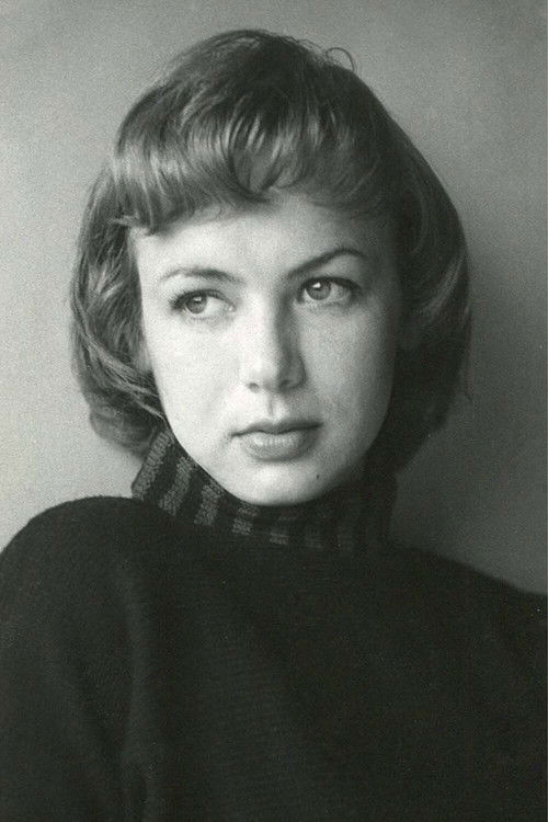 Adriana Roel profile