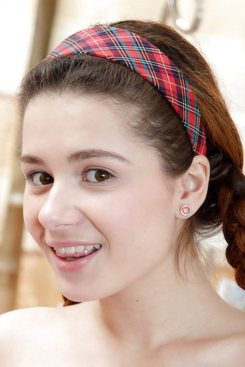 Photo of Sadie Love, Acting