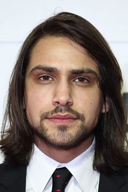 Luke Pasqualino profile