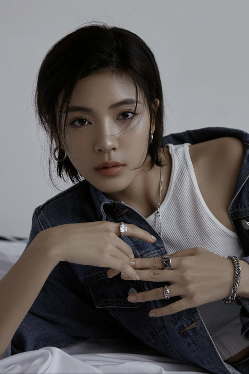 Photo of Eva Zhao, Acting