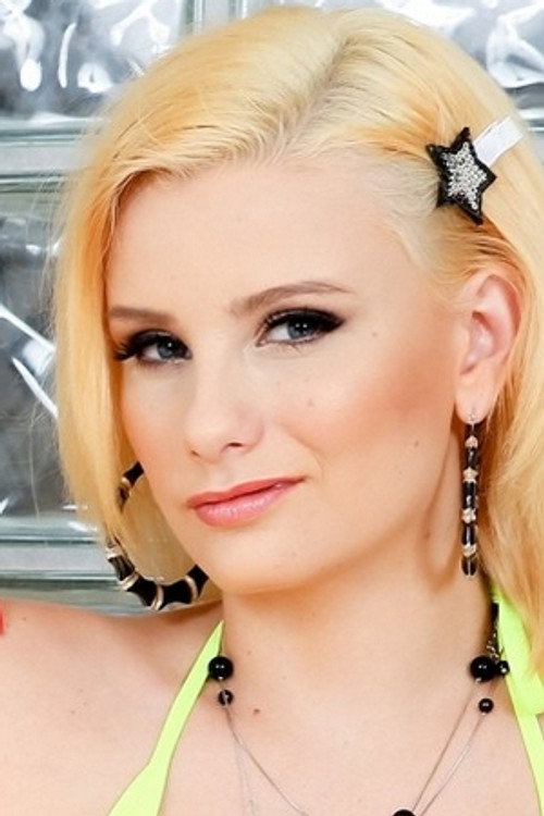 Photo of Rain Summers, Acting