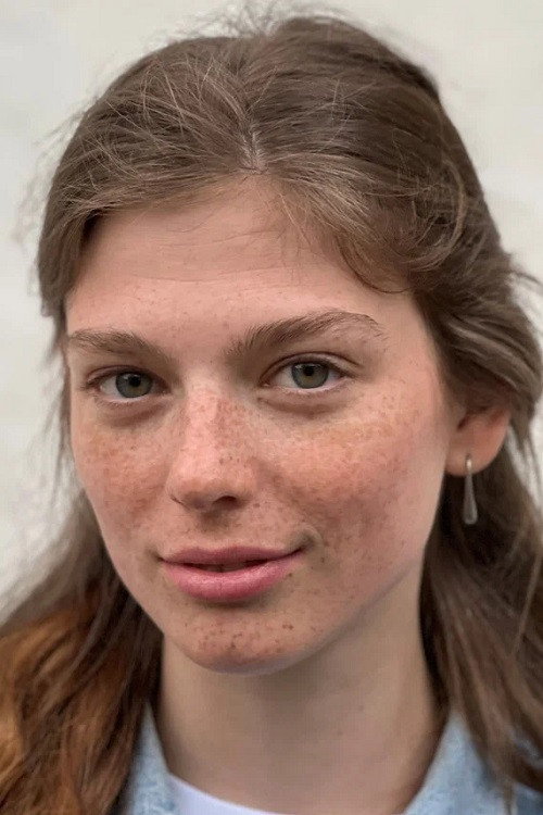 Photo of Maya Giter, Acting