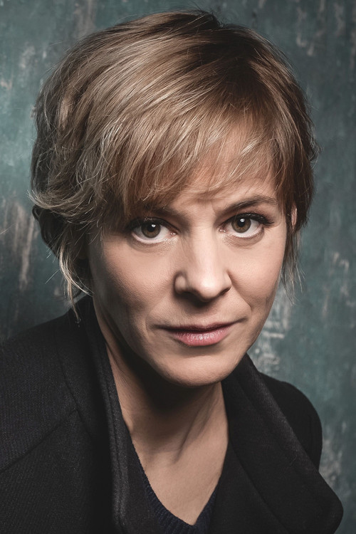 Photo of Bernadette Heerwagen, Acting