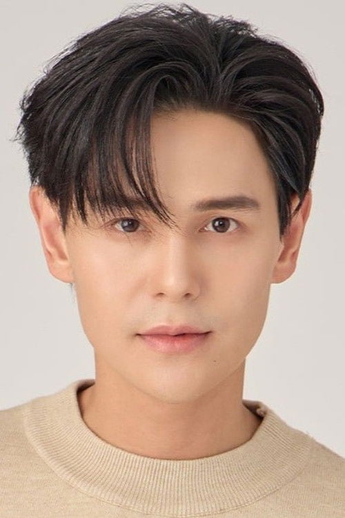 Phromphiriya Thongputtaruk profile