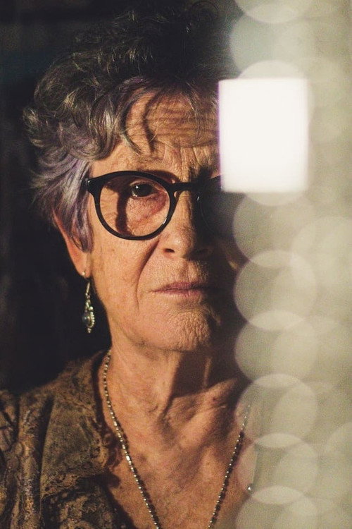Photo of Mira Roxo, Acting