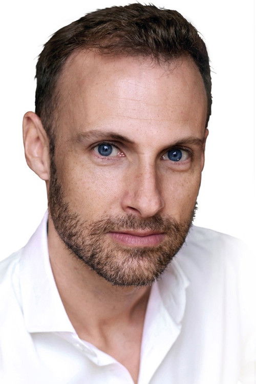 Flannan Obé profile