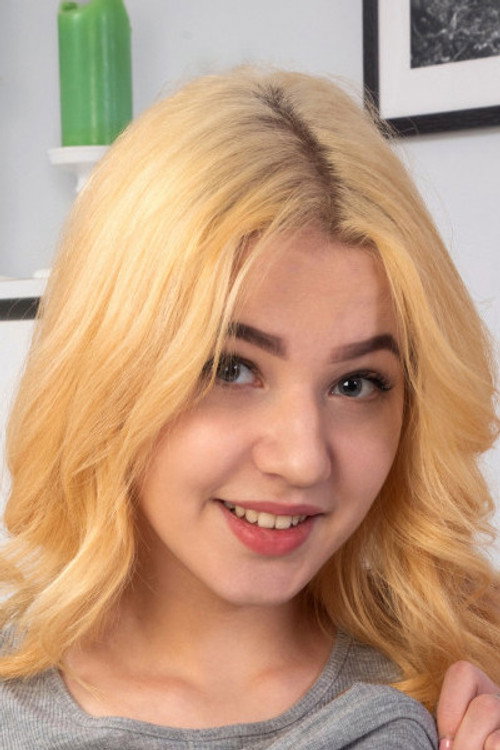 Photo of Dina Envy, Acting