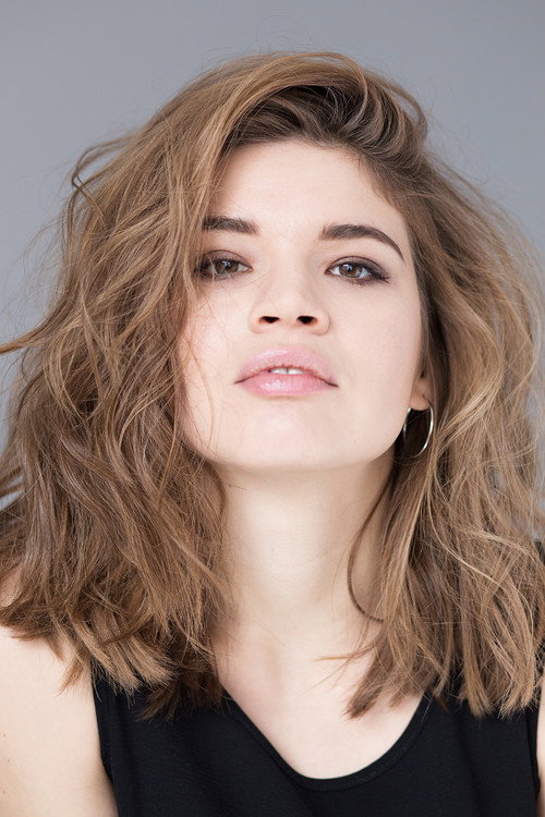 Photo of Jade-Mariuka Robitaille, Acting