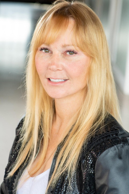 Daphne Lewis profile