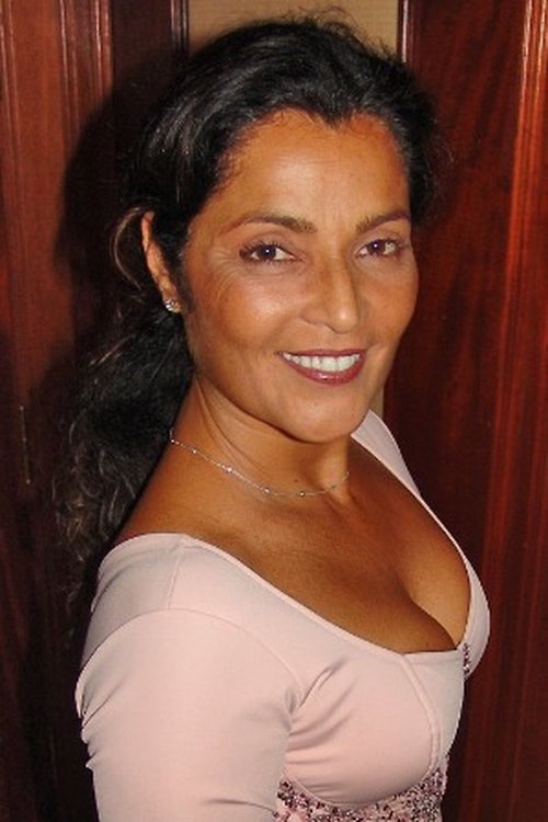 Angelina Muniz profile