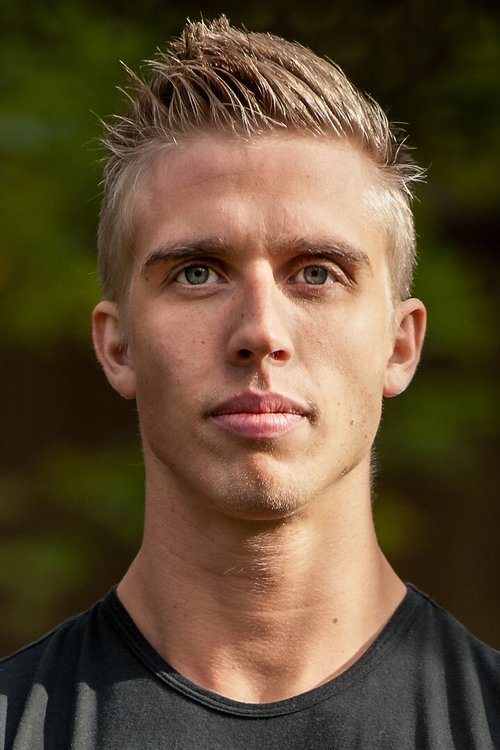 Justin Howell profile