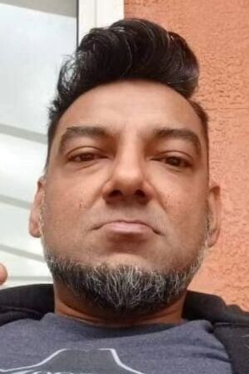 Dinesh Alvis profile