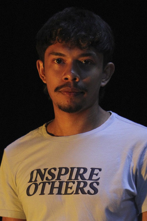 Photo of Luan Mello, Writing