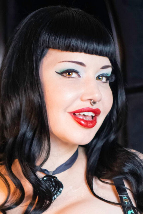 Photo of Maya Sinstress, Acting