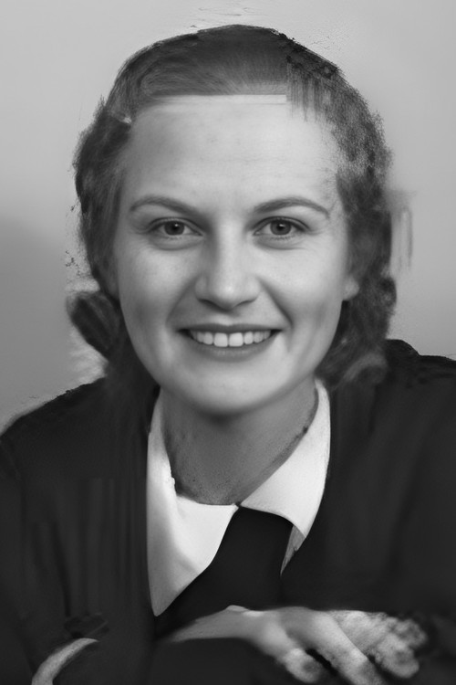 Photo of Louise Brien, Acting