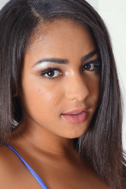 Photo of Nicole Bexley, Acting