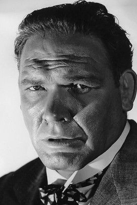 William 'Wee Willie' Davis profile