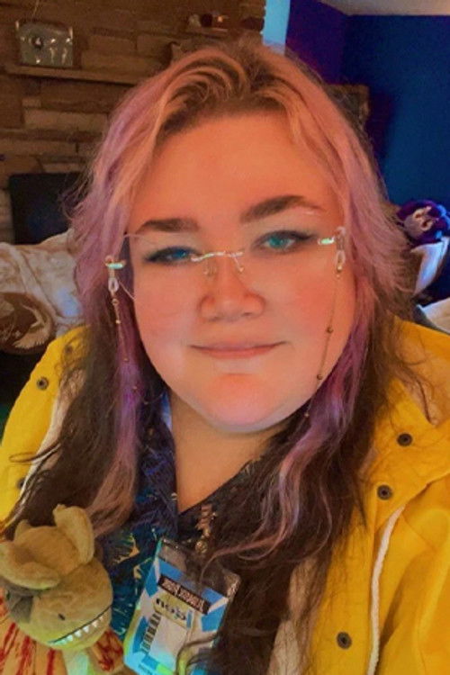 Ashley Nichols profile