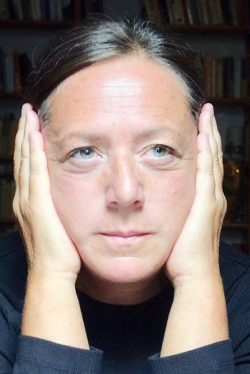 Photo of Lara Fremder, Writing