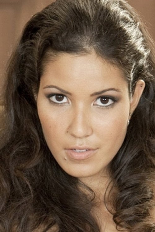 Photo of Suzanne Kelly, Acting