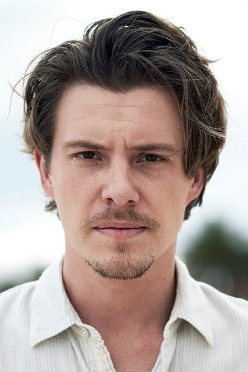 Xavier Samuel profile